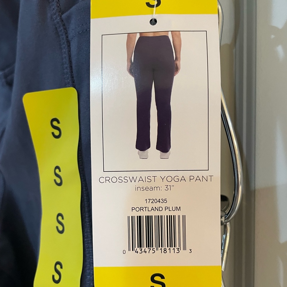 NWT Jockey Crosswaist Yoga Pant - Small